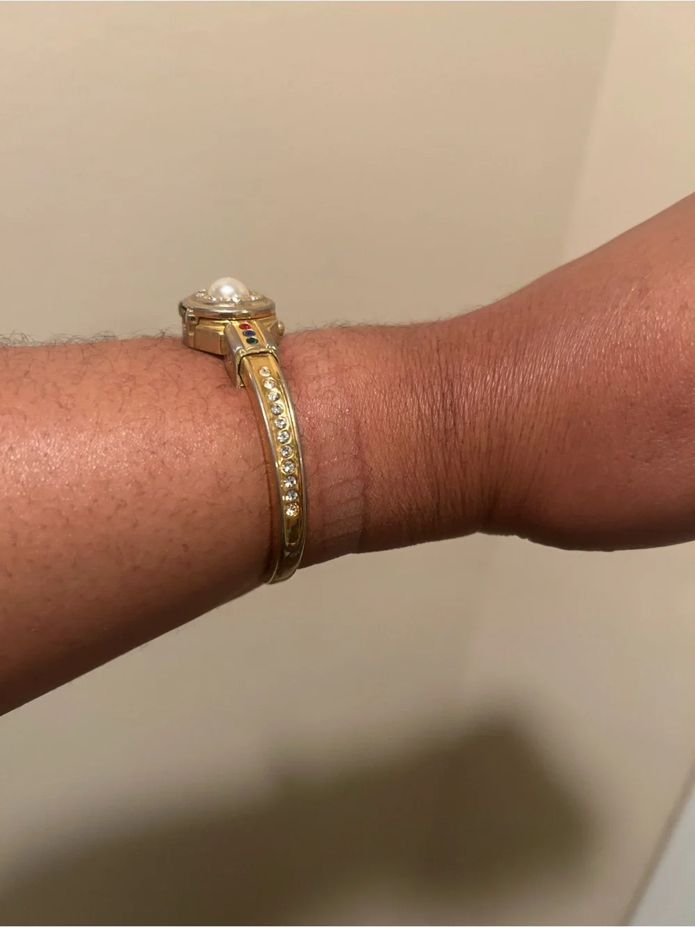 Vintage Gold-tone Women's Bracelet Watch with Multicolor Stones